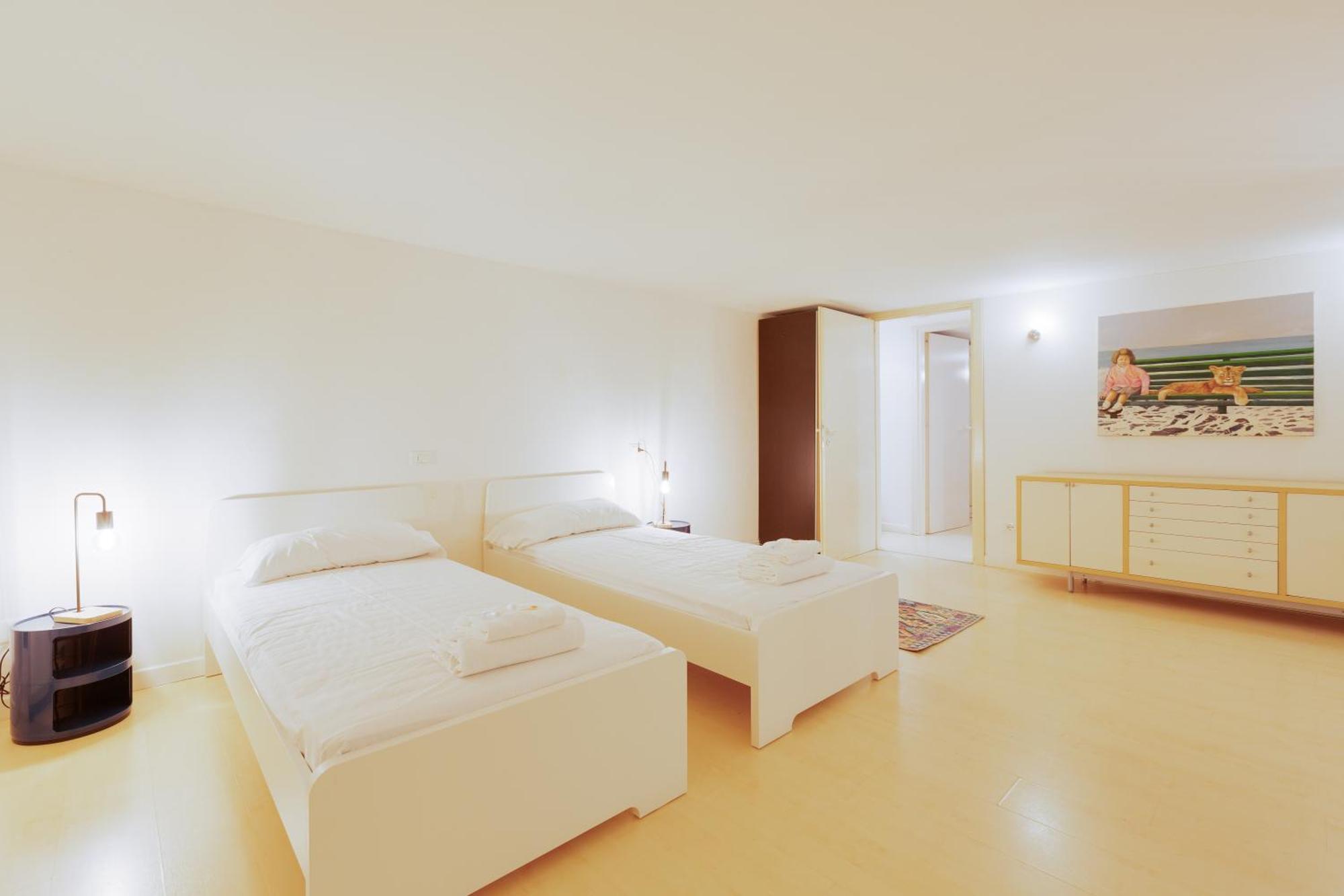 Sant'Agostino - Charming Retreat 210M From M2 Apartment Milan Bagian luar foto